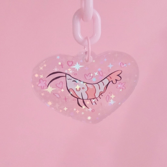 Cute Shrimp Heart Keychain Kawaii Neocaridina Shrimp Acrylic Keychain Sparkling - Picture 2 of 9
